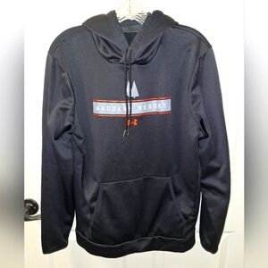 An Under Armour loose fitting mens hoodie in a size medium. Maddens Resort